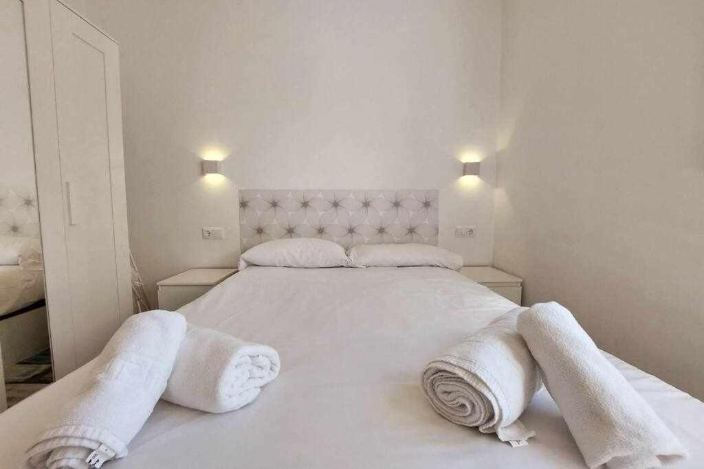 شقة Bonito Apartamento En 2º Linea De Playa & Parking مالقة المظهر الخارجي الصورة