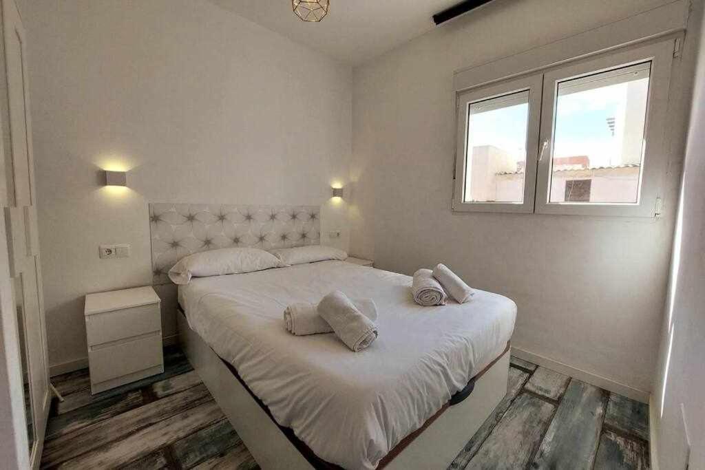 شقة Bonito Apartamento En 2º Linea De Playa & Parking مالقة المظهر الخارجي الصورة